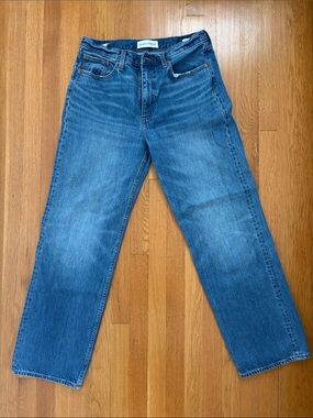 Aritzia denim forum 90s piggy lo rise baggy jeans 29